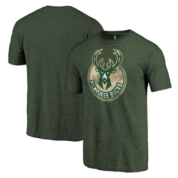 Milwaukee Bucks Distressed Team Men's T-Shirt